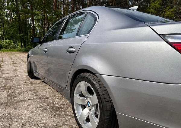 BMW Seria 5 cena 32900 przebieg: 227000, rok produkcji 2003 z Bełchatów małe 529